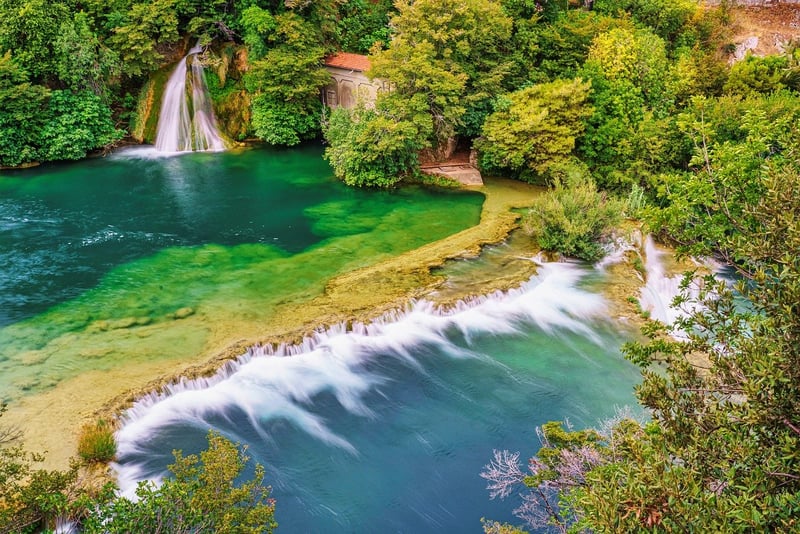Hidden Oasis Cascade